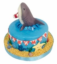 Торт с акулой
