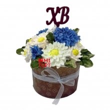 Кулич с зефиными цветами