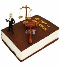 Торт судье